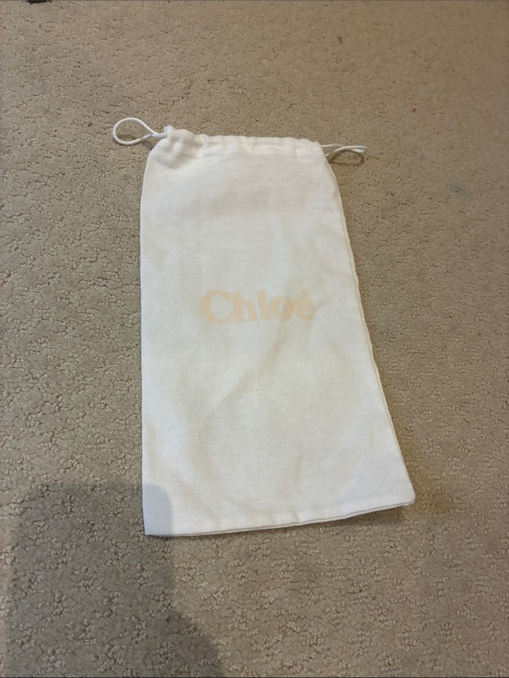 Chloe White Drawstring Dust Bag📖
